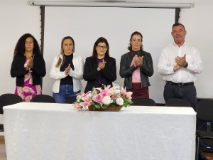 CONFERÊNCIA DISCUTE POLÍTICAS PÚBLICAS PARA MULHERES EM ASSAÍ