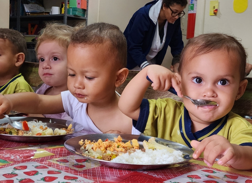 ALIMENTAÇÃO ESCOLAR DE QUALIDADE EM ASSAÍ