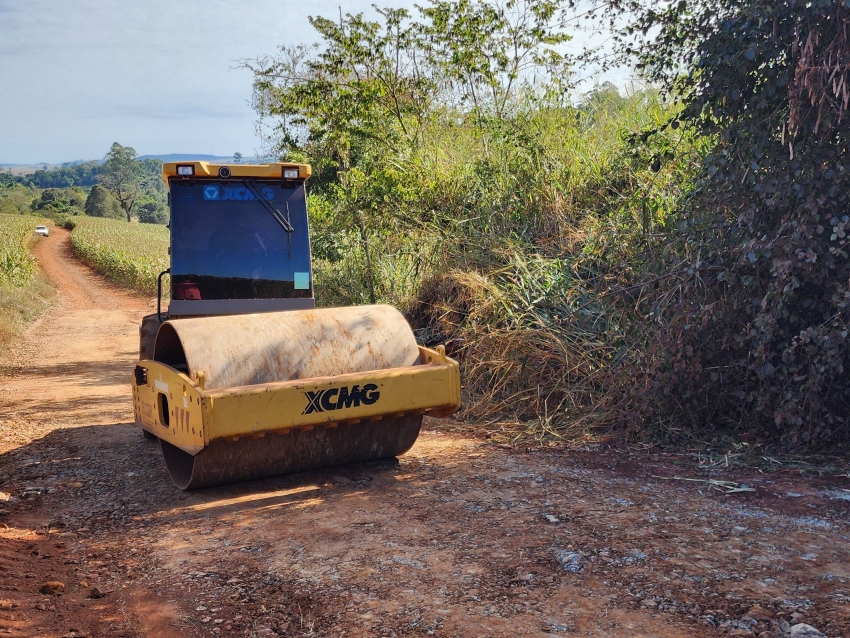 ASSAÍ - PATRULHA RURAL SEGUE TRABALHANDO NA ESTRADA DO CERRO LEÃO