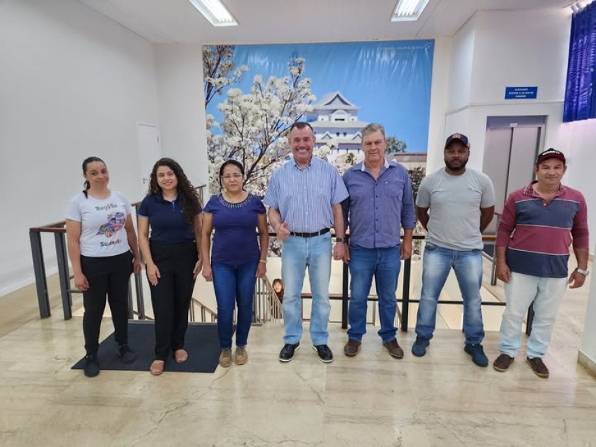 SERVIDORES EFETIVOS EM ASSAÍ!