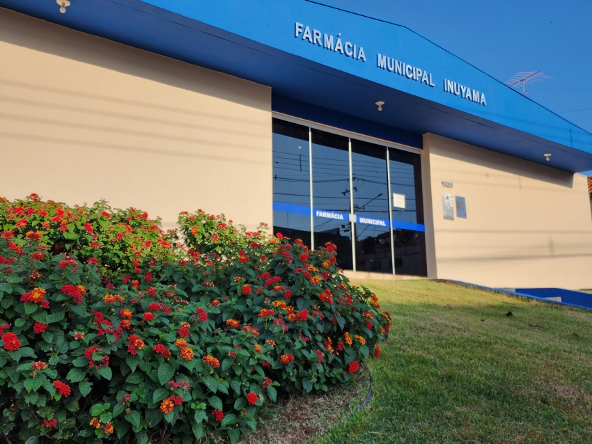 MANUTENÇÃO DOS PRÉDIOS PÚBLICOS É PRIORIDADE EM ASSAÍ: FARMÁCIA MUNICIPAL RECEBE NOVA PINTURA