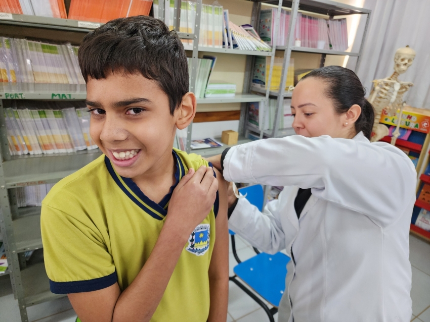 ASSAÍ - PROGRAMA SAÚDE NA ESCOLA: ATUALIZAÇÃO DA CARTEIRA DE VACINAÇÃO DOS ESTUDANTES