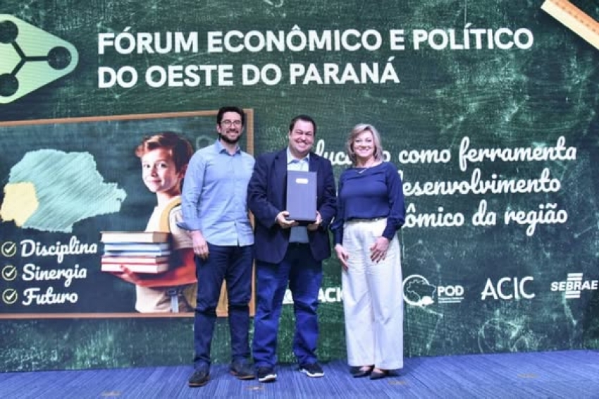 Assaí destaque no 2⁰ Forum Econômico e Político do Oeste do Paraná