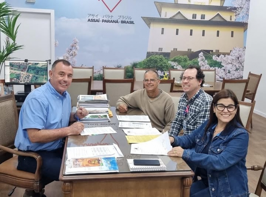 PREFEITURA DE ASSAÍ ASSINA NOVO CONVÊNIO COM O PROJETO CASA ABERTA